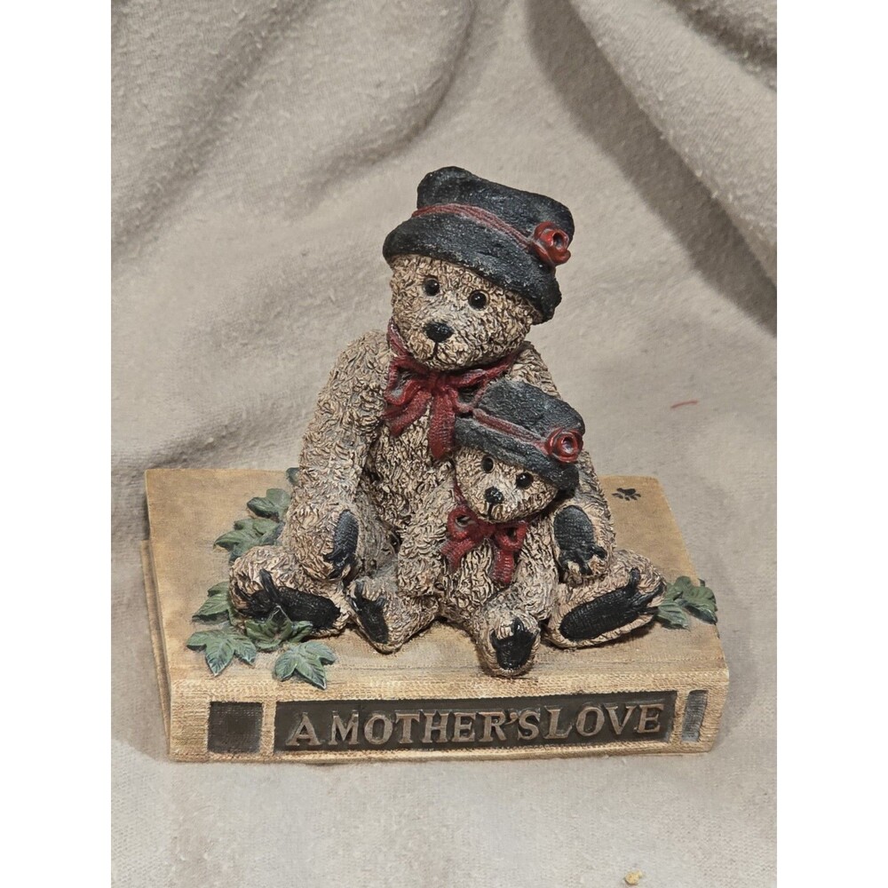 Boyds Bears and friends a Mothers Love Teddy figurine 1993